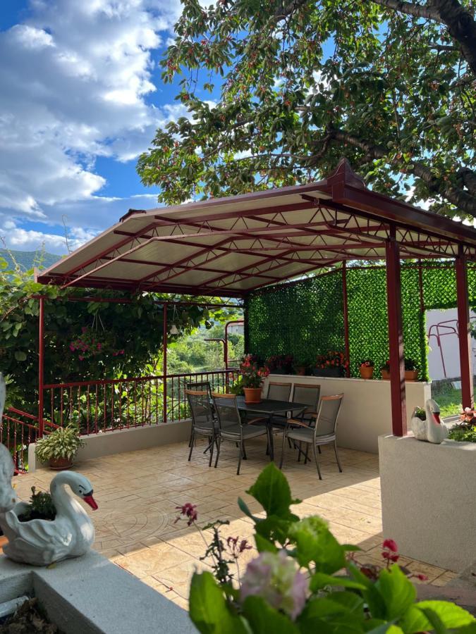 אומיס Apartament Green Valley מראה חיצוני תמונה