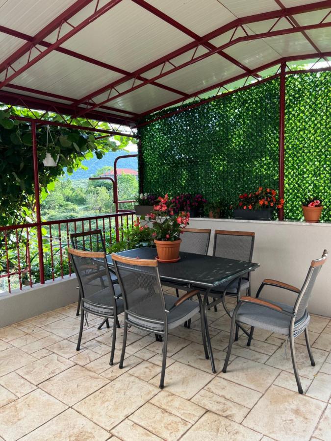 אומיס Apartament Green Valley מראה חיצוני תמונה