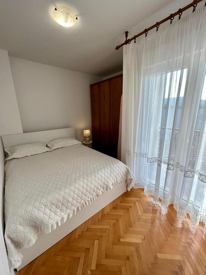 אומיס Apartament Green Valley מראה חיצוני תמונה