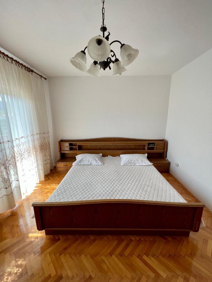 אומיס Apartament Green Valley מראה חיצוני תמונה
