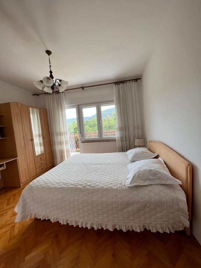 אומיס Apartament Green Valley מראה חיצוני תמונה