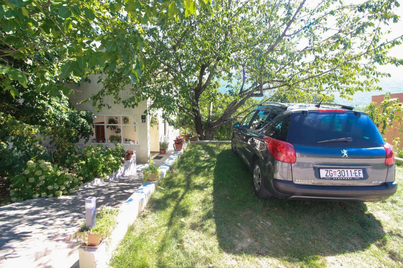 אומיס Apartament Green Valley מראה חיצוני תמונה